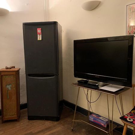 Chambre Sdb Privee Townhouse 26 Chambres D'Hotes Civray Civray  Exteriör bild