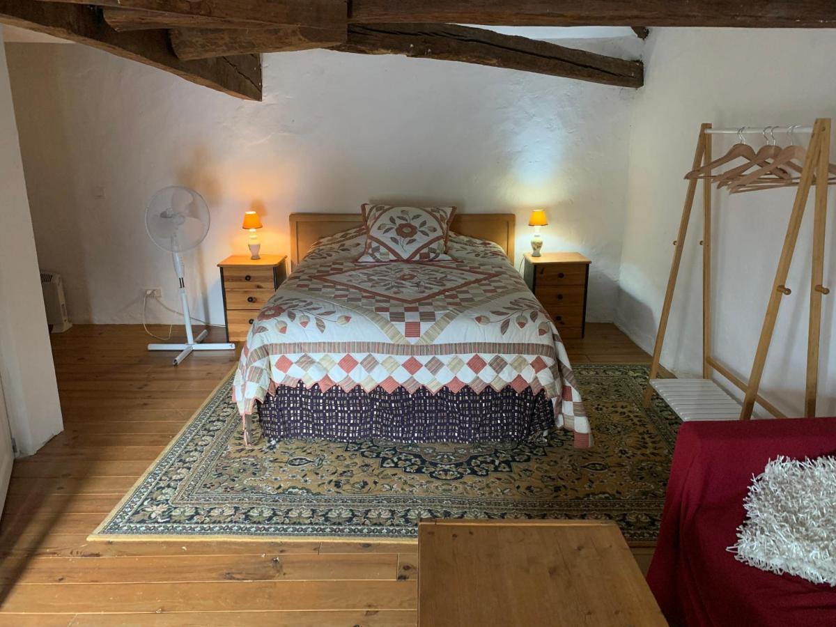 Chambre Sdb Privee Townhouse 26 Chambres D'Hotes Civray Civray  Exteriör bild