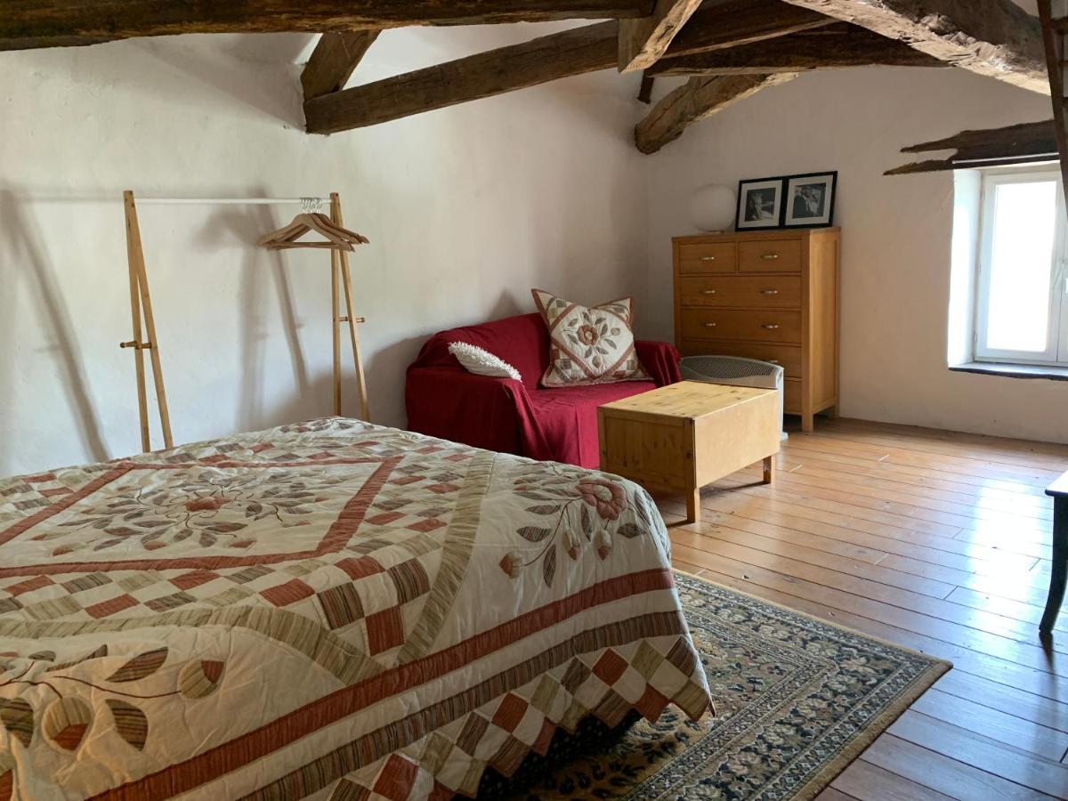 Chambre Sdb Privee Townhouse 26 Chambres D'Hotes Civray Civray  Exteriör bild